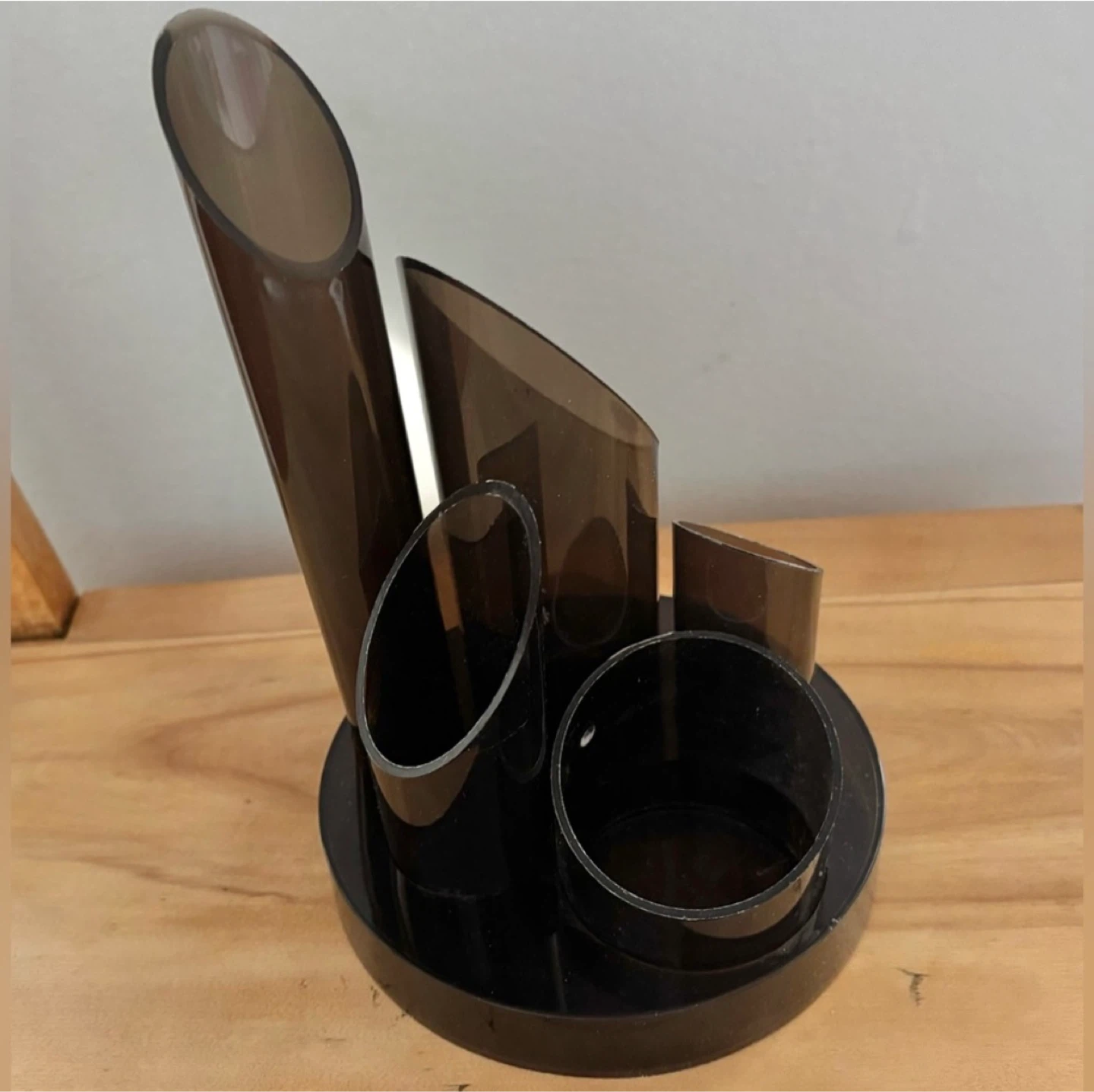 ⚽️Vintage Smoke Acrylic Desk Organizer Pen Holder