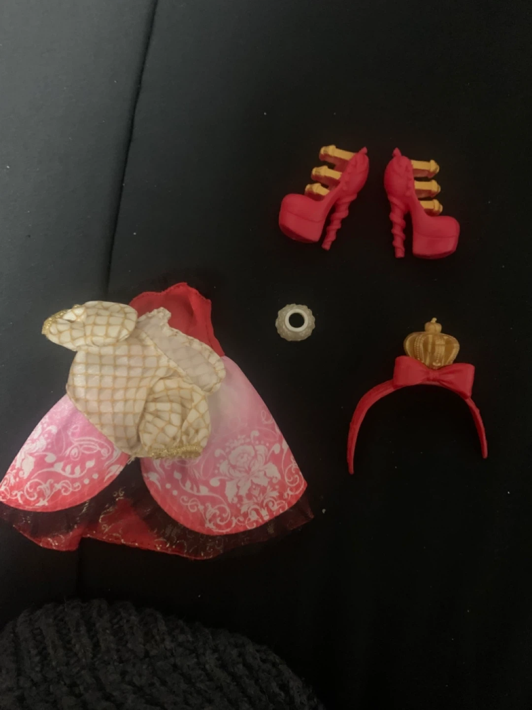 $15 ever after doll outfit/shoes accessories