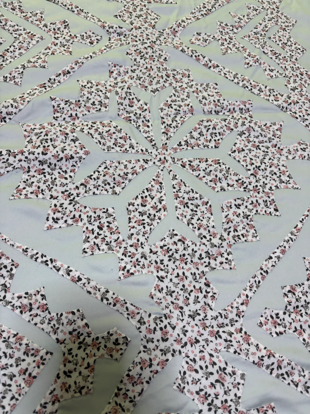 Light Blue Floral Bedspread - photo 5