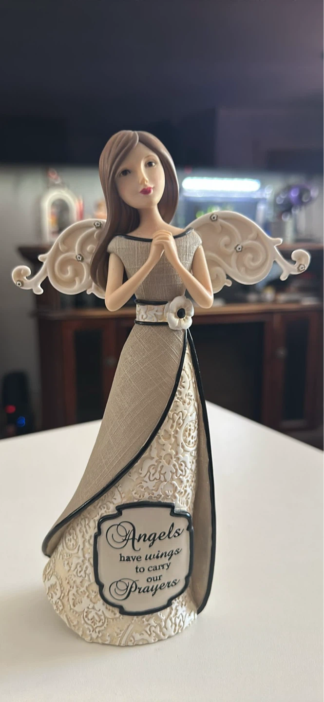 Modeles Prayer Angel Figurine