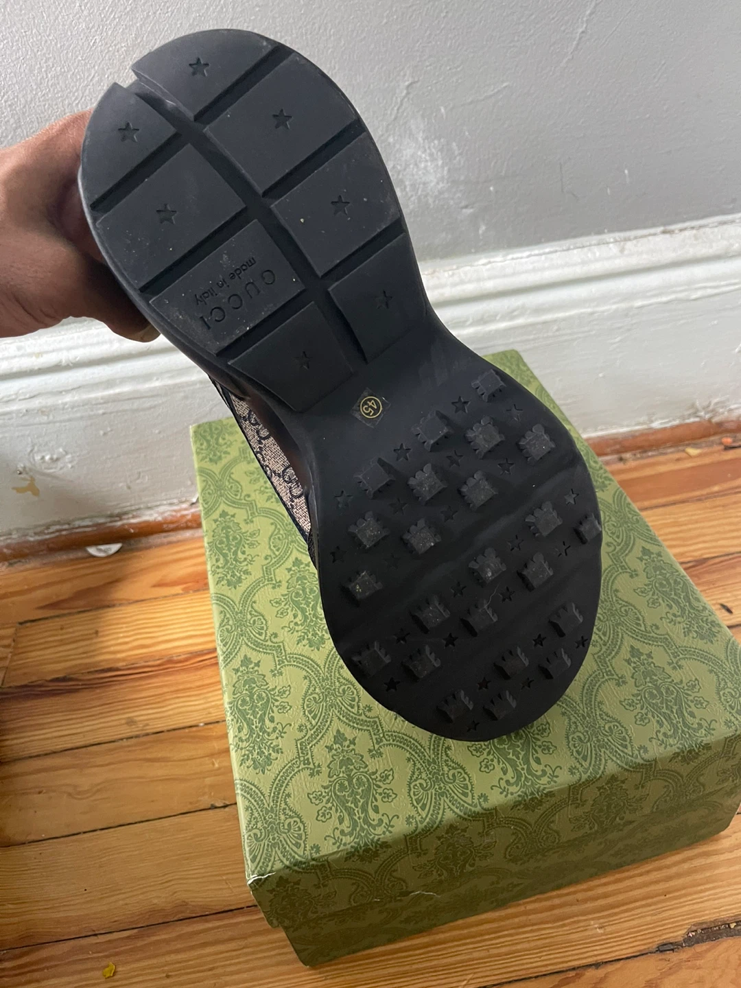 Gucci "GG" Canvas & Leather Sneakers - Size 42 - photo 4