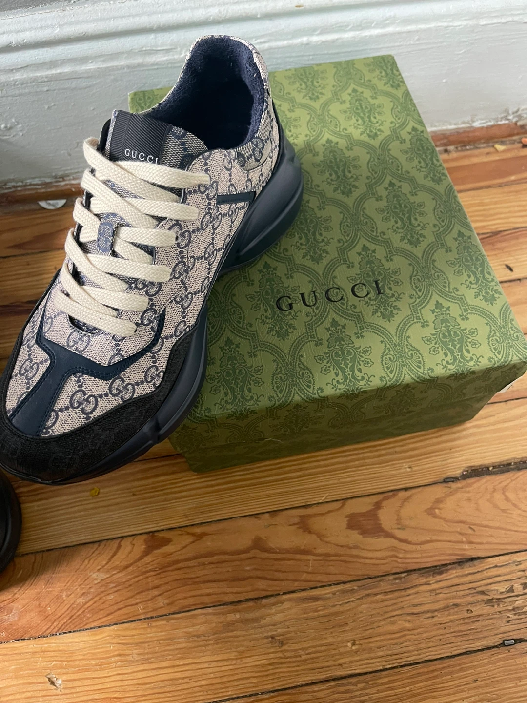 Gucci "GG" Canvas & Leather Sneakers - Size 42 - photo 2