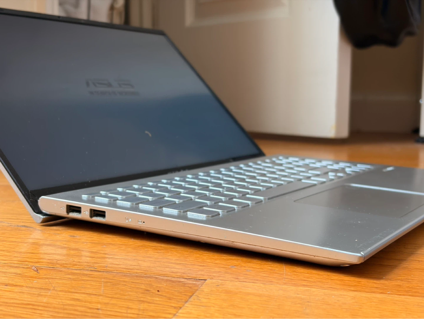 ASUS VivoBook X512FL Laptop — i7-8th Gen / 16GB / 500GB / Nvidia - photo 3