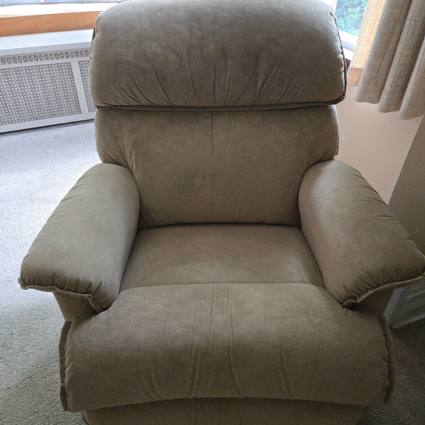 2 La-Z-Boy Recliners - photo 2