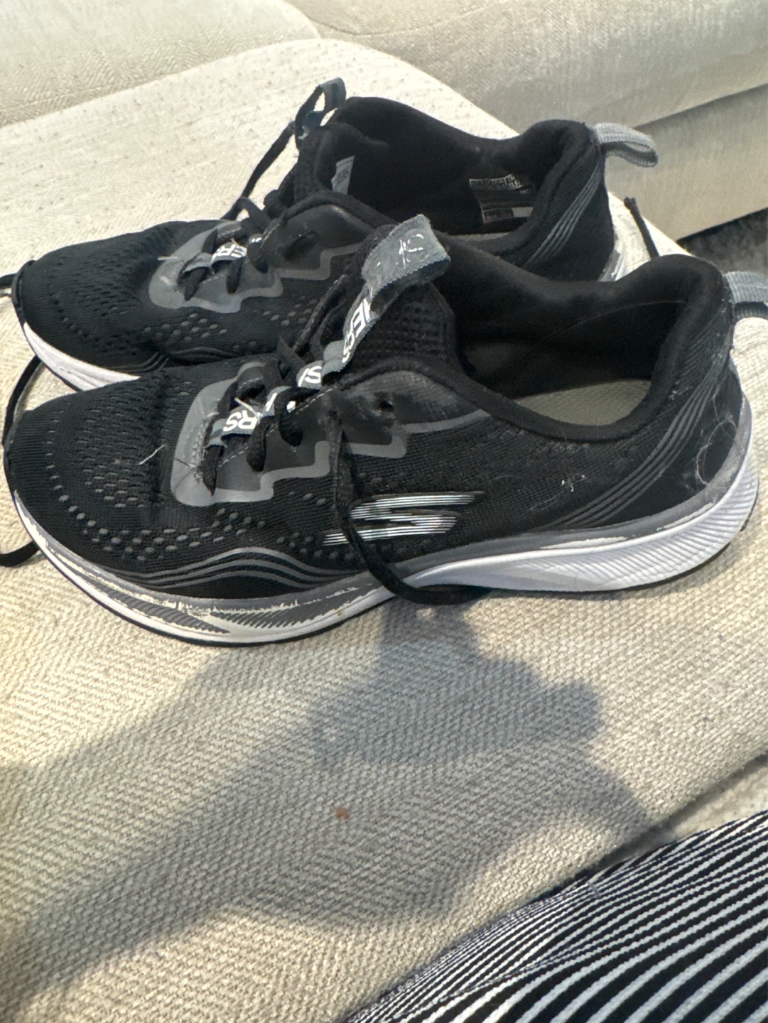 ⚽ boy shoes size 4.5 - photo 3