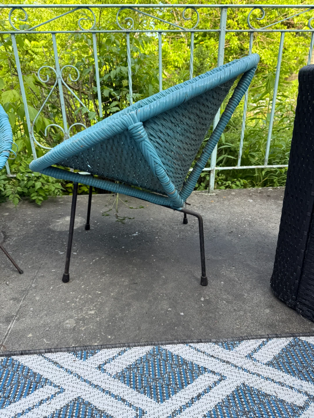 Blue Wicker Patio Chairs - Set of 2 - photo 2
