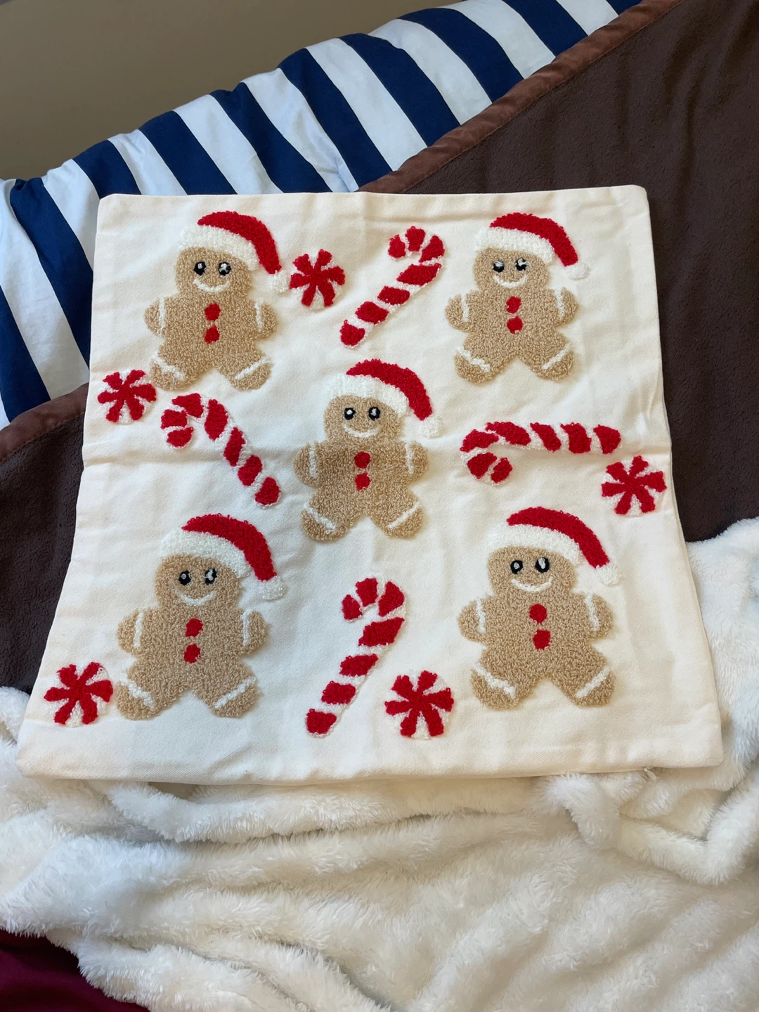 ⚽️ New Gingerbread Man Christmas Throw Pillow Cover 18x18