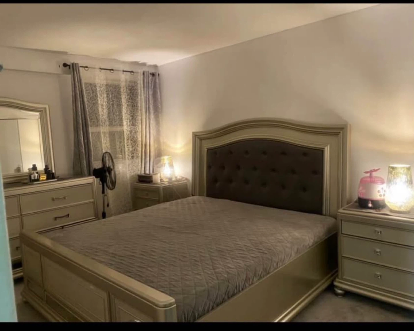 Gold Tufted Headboard Bedroom Set