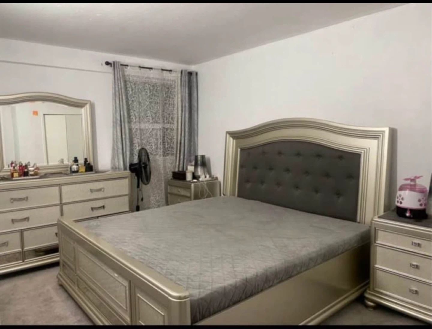 Gold Tufted Headboard Bedroom Set - photo 2