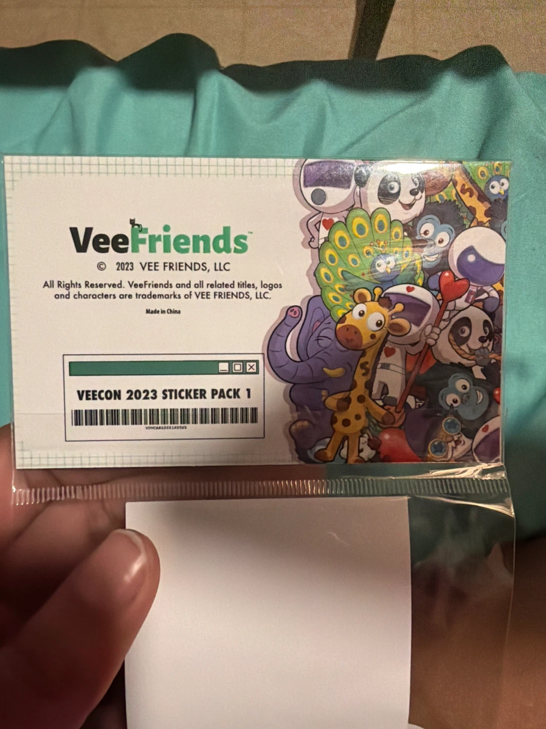VeeFriends 2023 Sticker Pack 1 ⚽ - photo 2