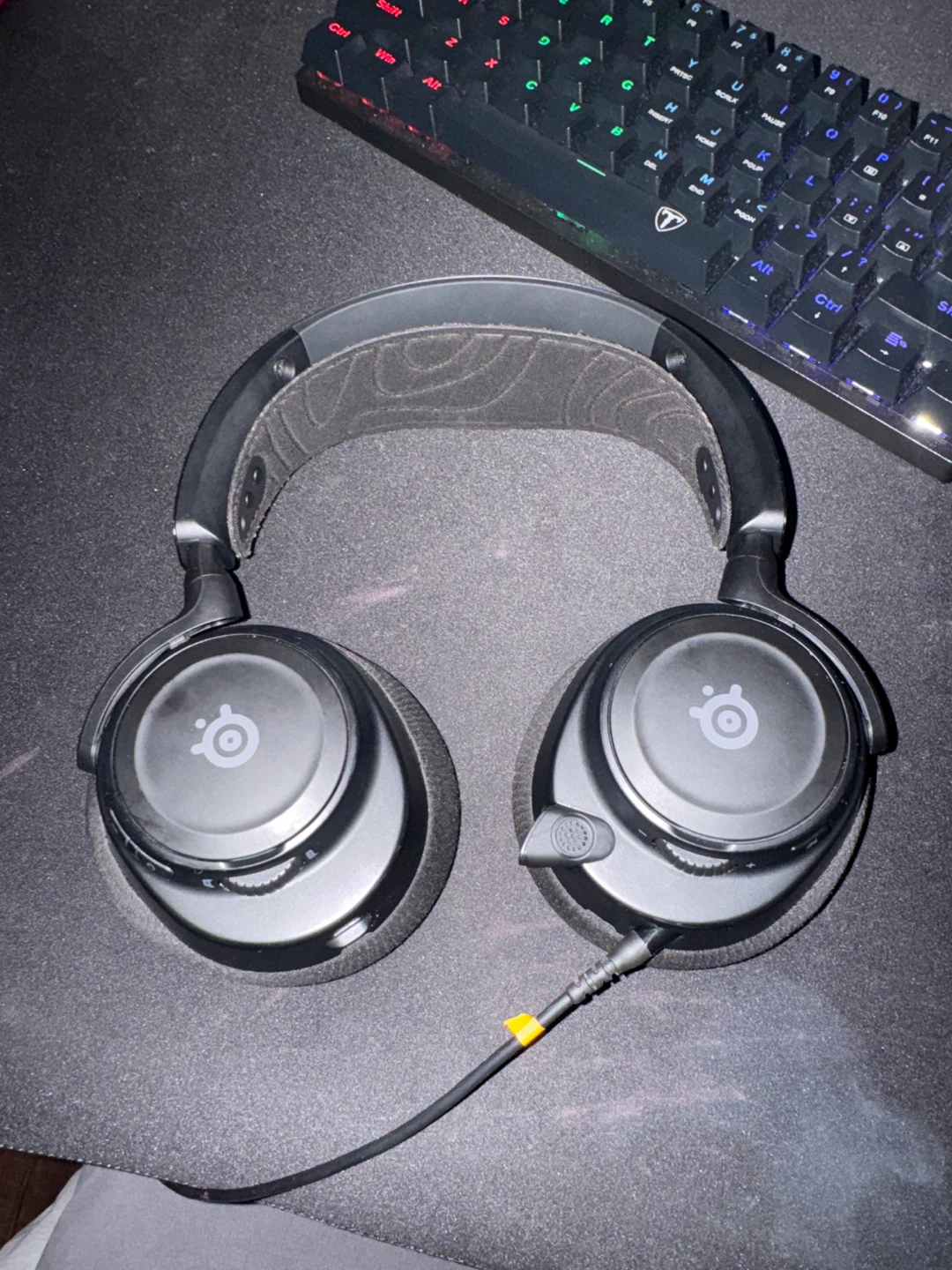 SteelSeries Arctis Gaming Headset