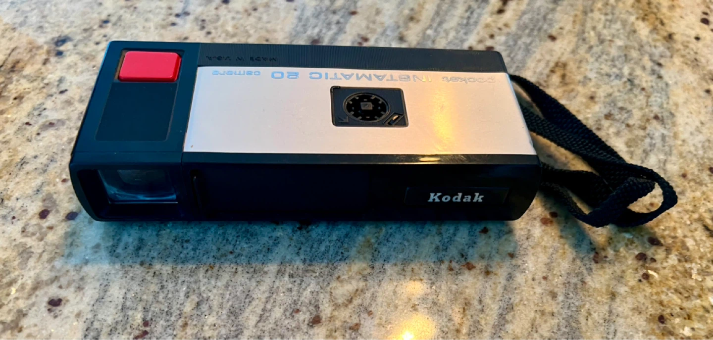 Kodak Pocket Instamatic 20 Camera - photo 2