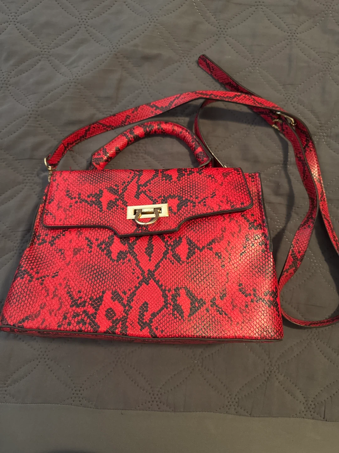 JUSTFAB - Red Snakeskin Print Handbag with Shoulder Strap ⚽