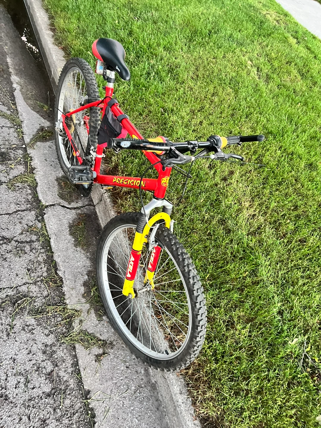 Adults Bike 26 inch’s with Frame Bag - photo 2