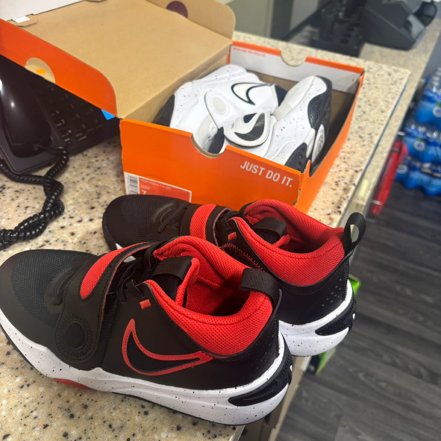 Nike Team Hustle D 11 (GS) Youth Shoes - photo 2