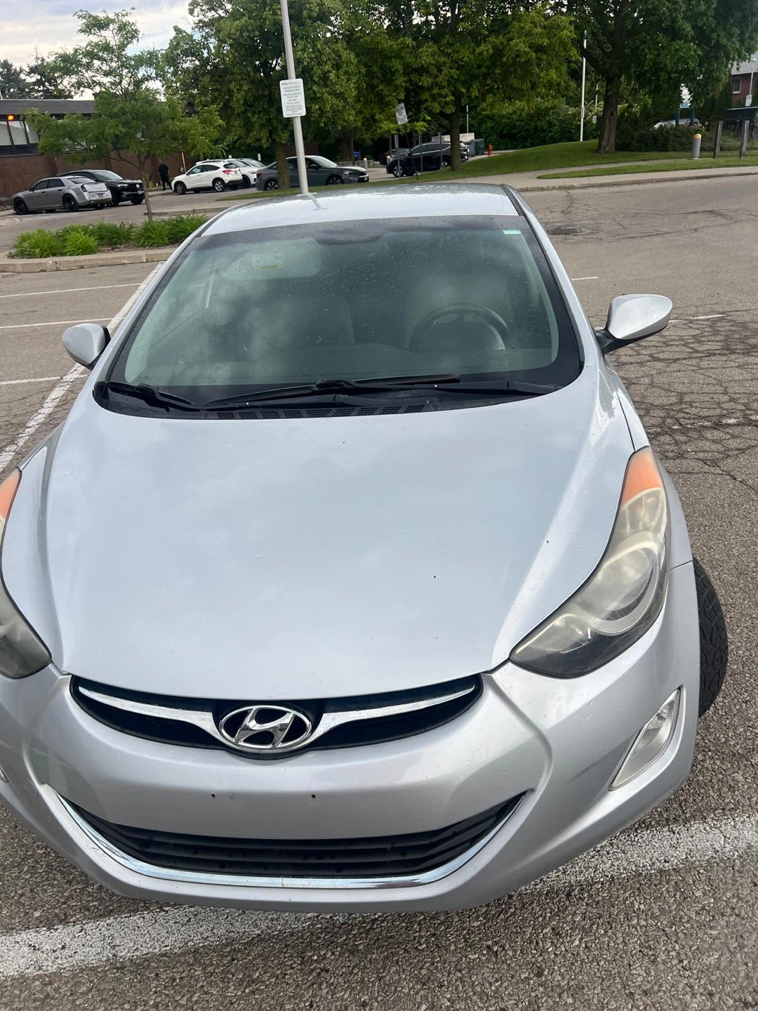 Silver Hyundai Elantra - photo 5