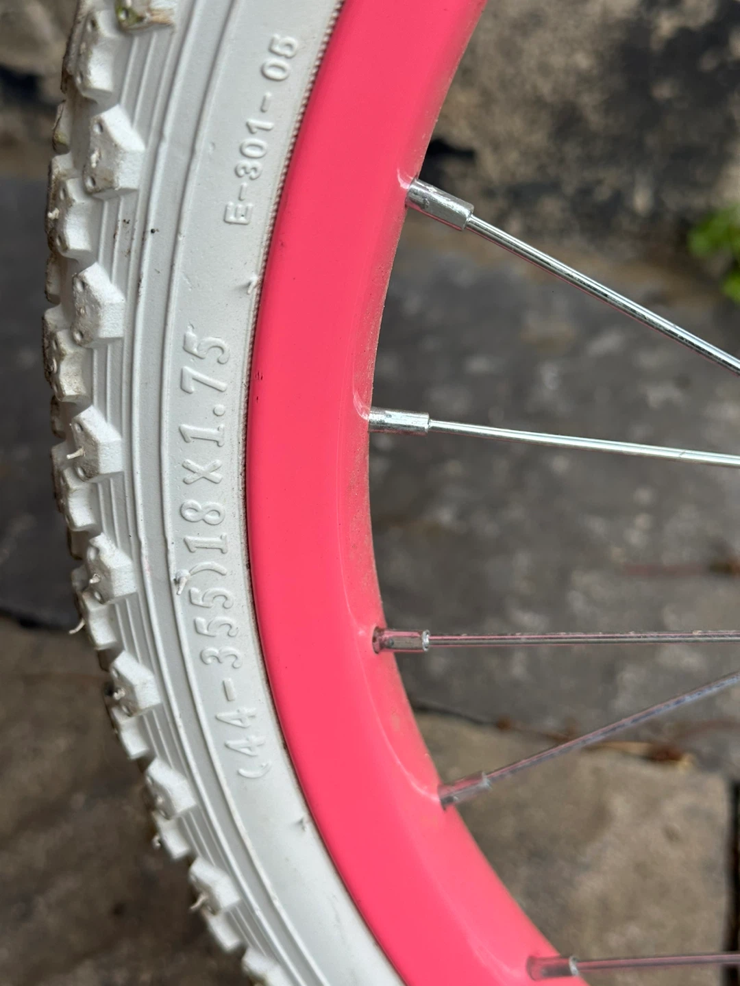 Movelo Razzle Kids Bike - photo 5