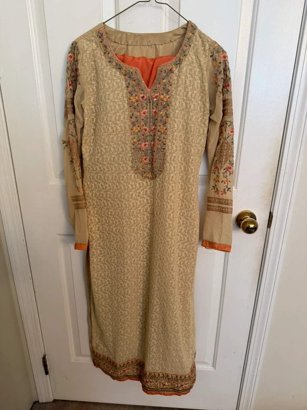 ⚽ Embroidered Kurti with Dupatta - photo 2