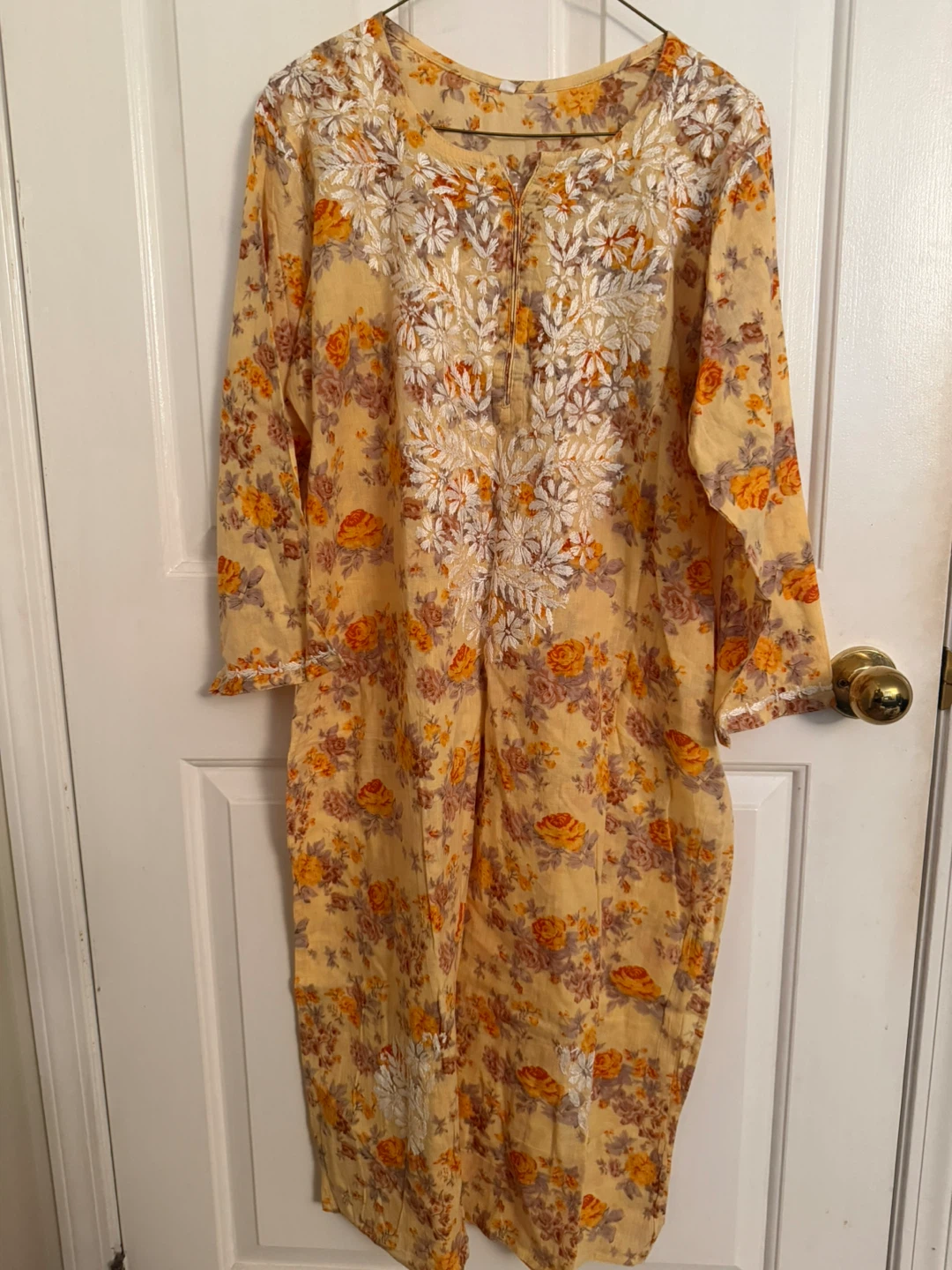 ⚽ Yellow floral embroidered tunic top