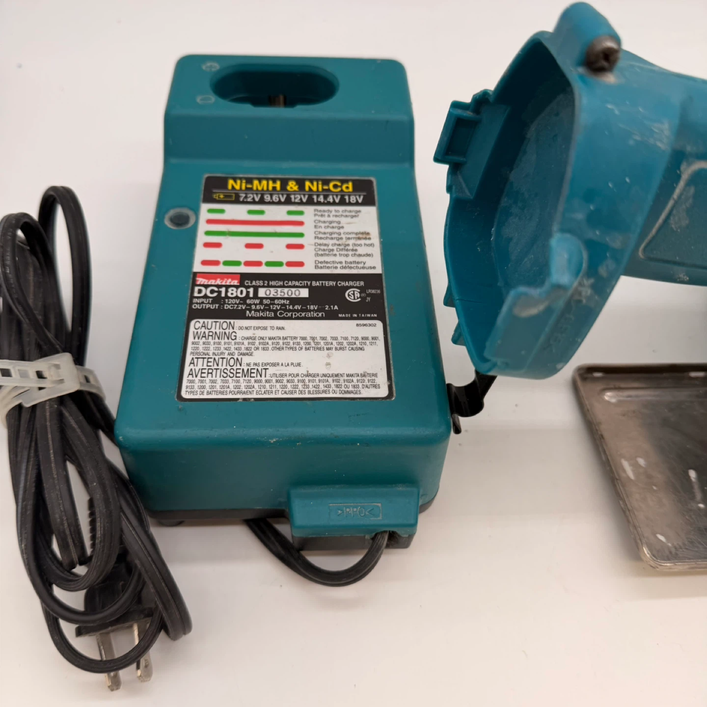 Makita 4191D 12V Cordless Tile Glass Cutter Saw w/ Charger & Bat - photo 4