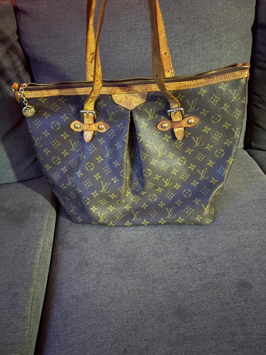 Authentic Louis Vuitton Tote bag