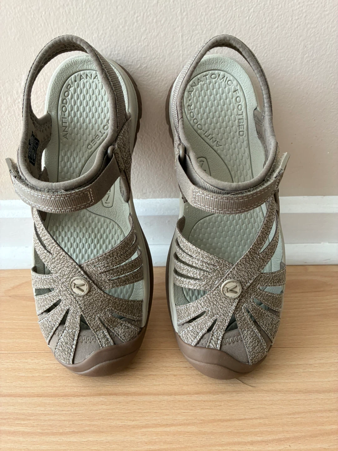Brand New —Keen Women's Sandals- size 7 - photo 2