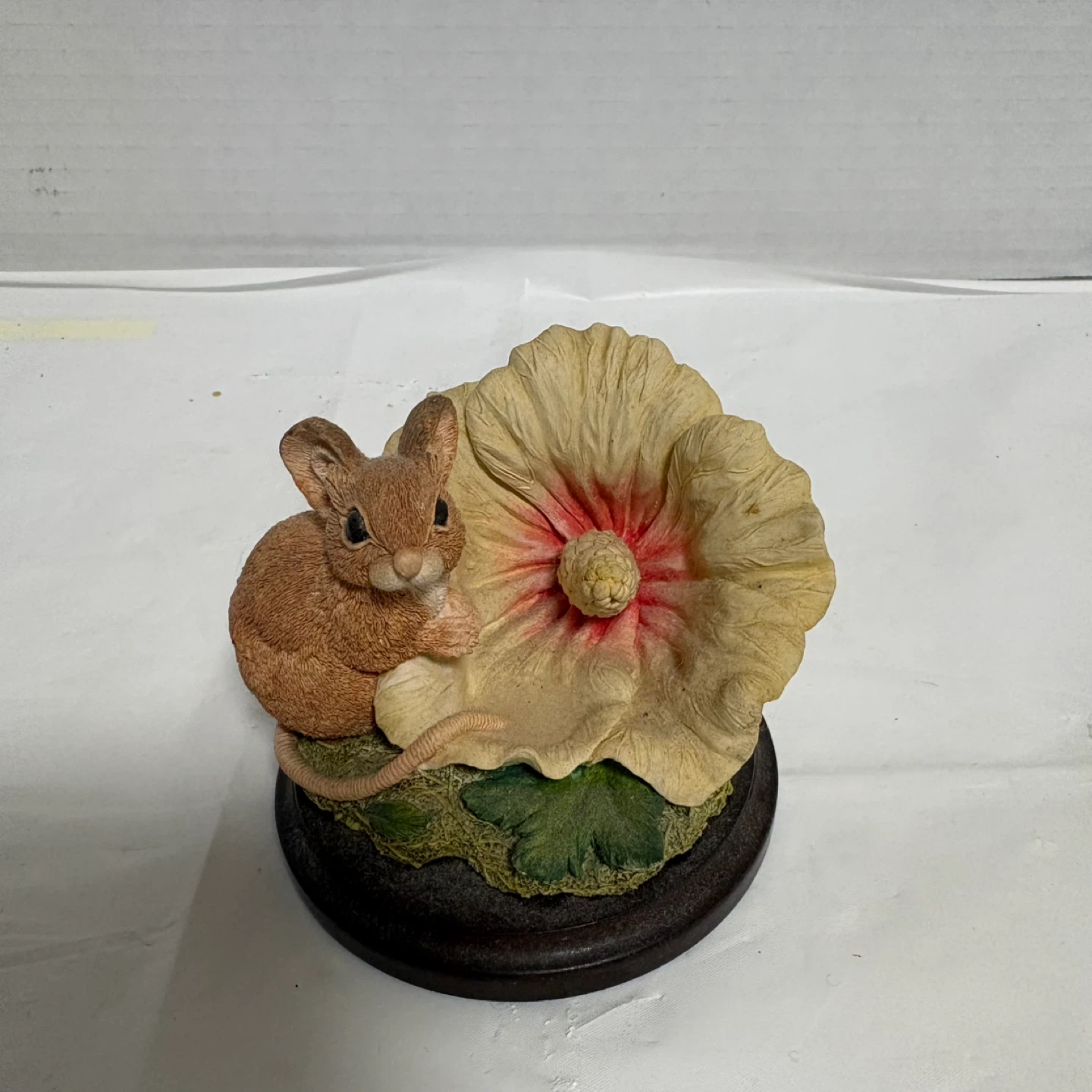 Country Artists Mouse with Hibiscus Figurine