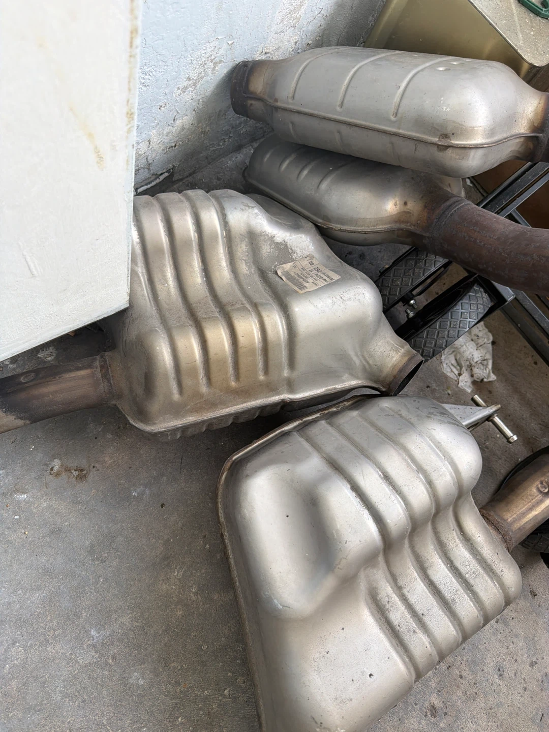 Mercedes-Benz Catalytic Converter - photo 5