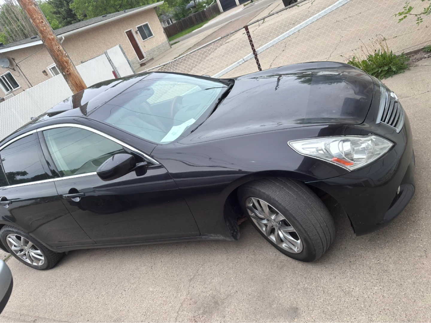 Infiniti G37x Sedan