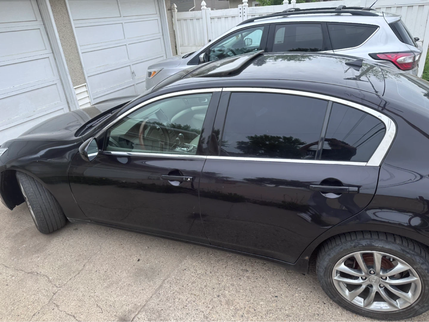 Infiniti G37x Sedan - photo 5