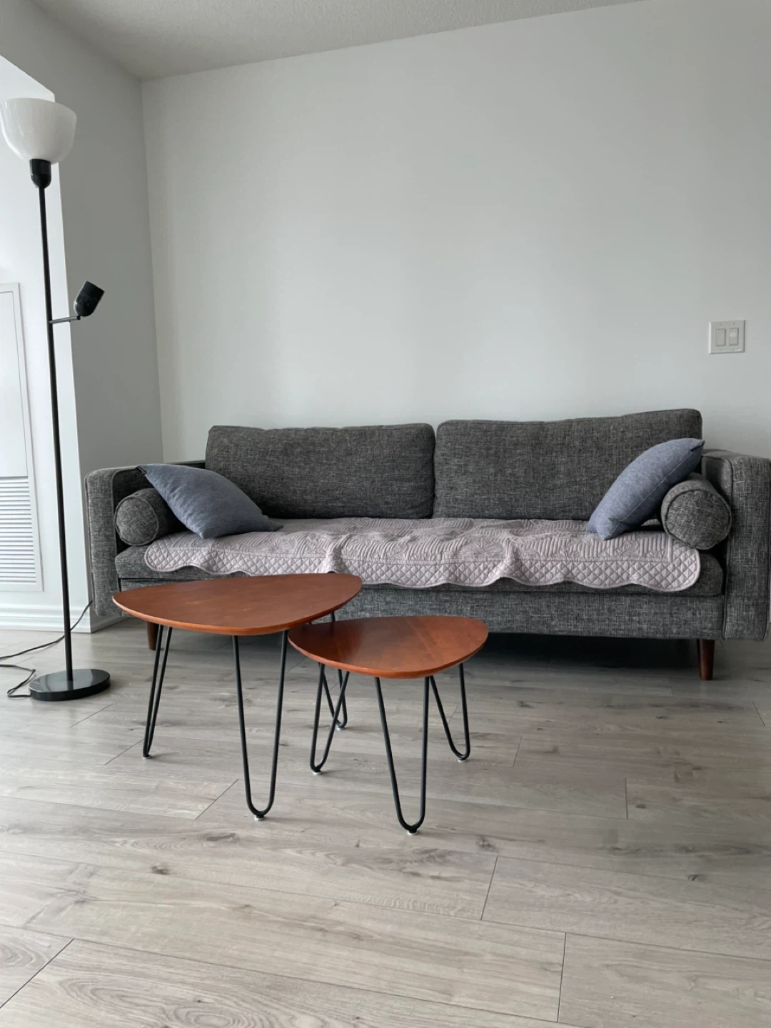 Moving 6/19) Set of 2 Coffee/Accent Tables - photo 3