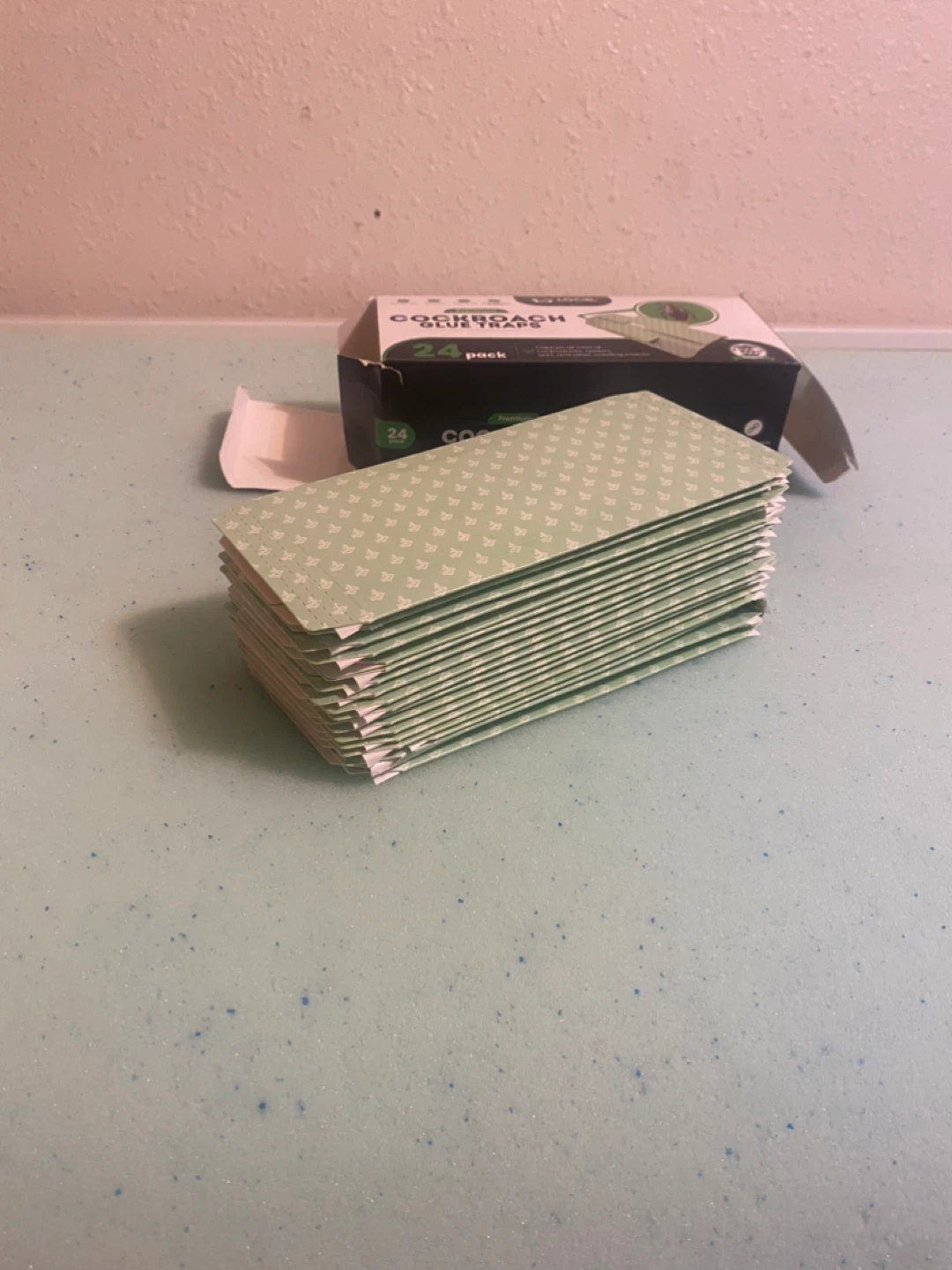 Cockroach Glue Traps - 24 Pack - photo 5