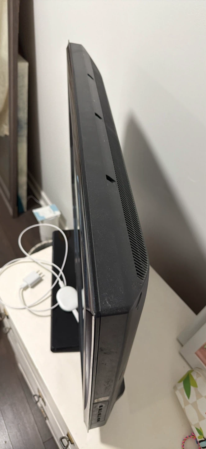 Sony Flat Screen TV and chrome cast with remote - photo 2