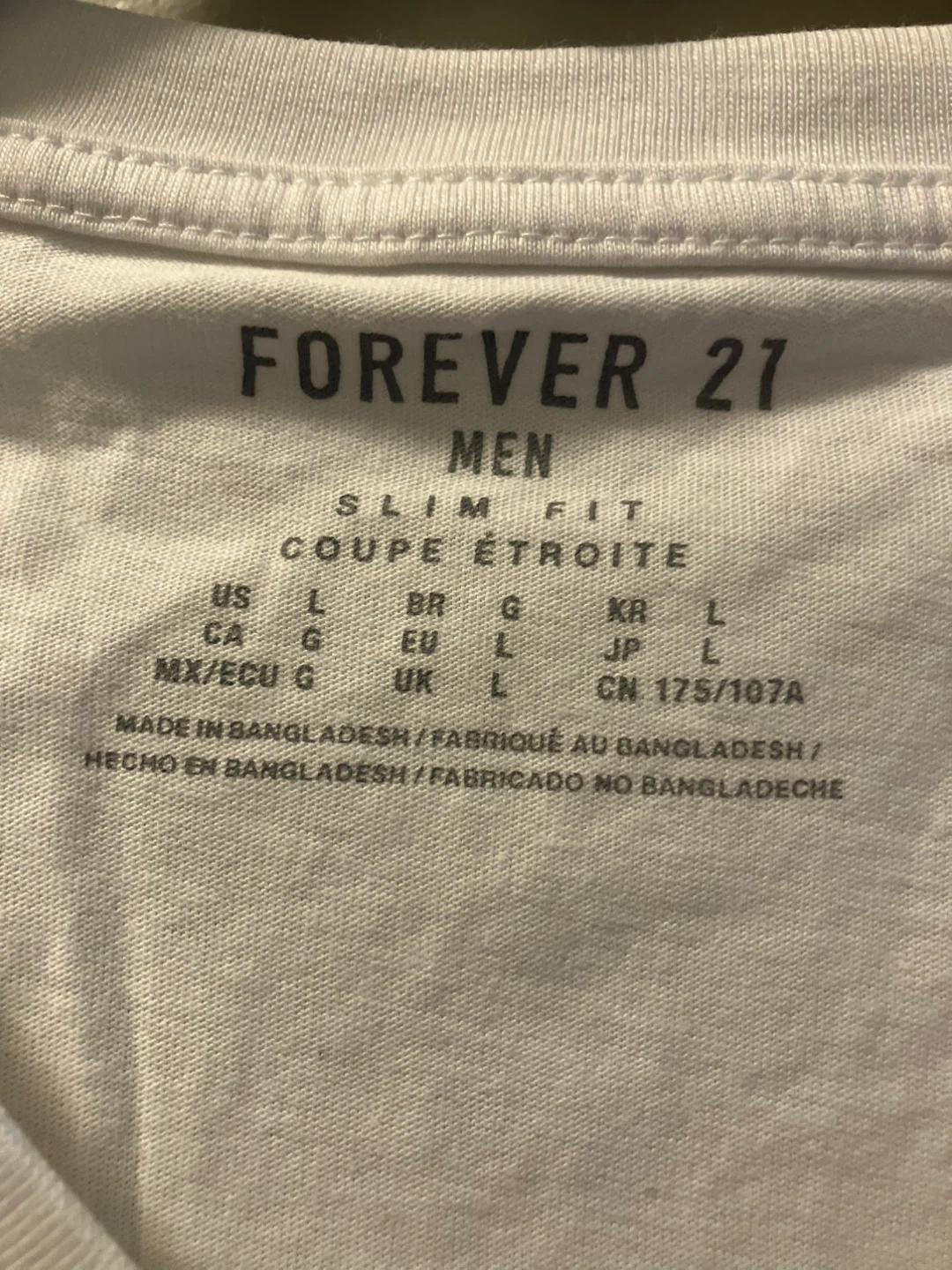 Forever 21 Men's White V-Neck T-Shirt - photo 3