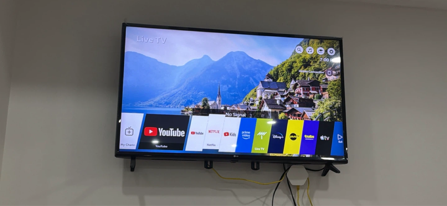 LG Smart TV - photo 2