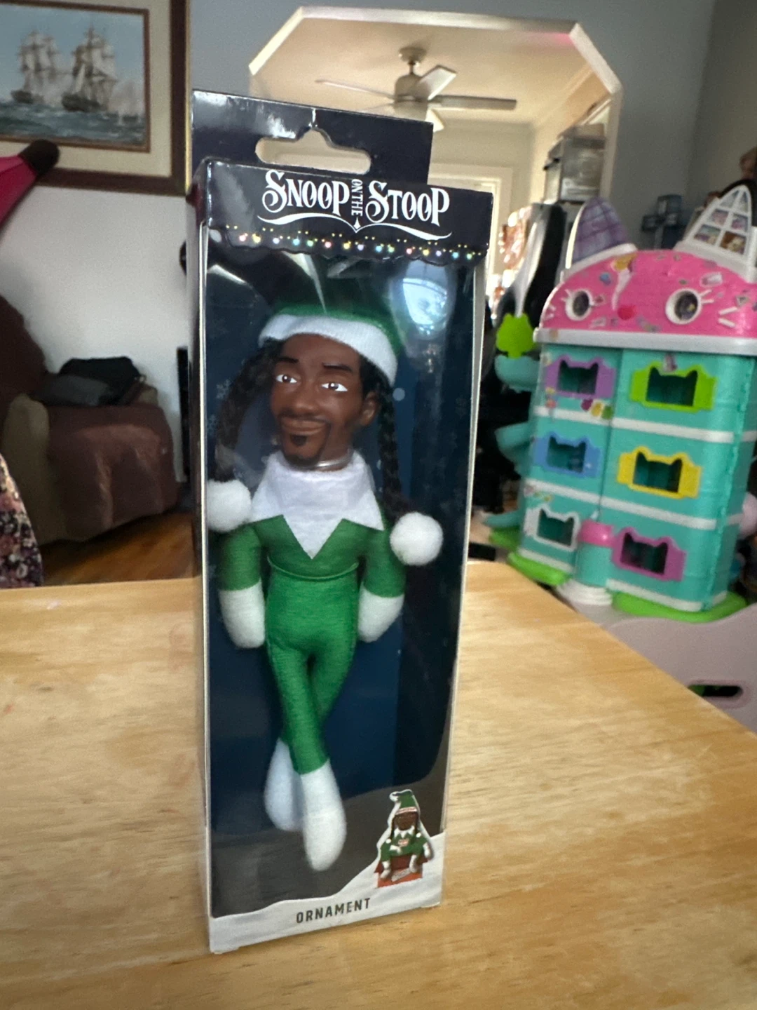 Snoop on the Stoop Ornament
