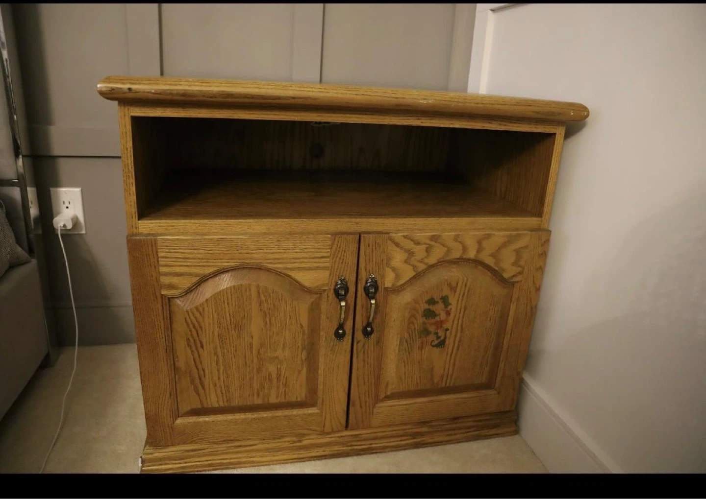 Oak TV Stand with Cabinet