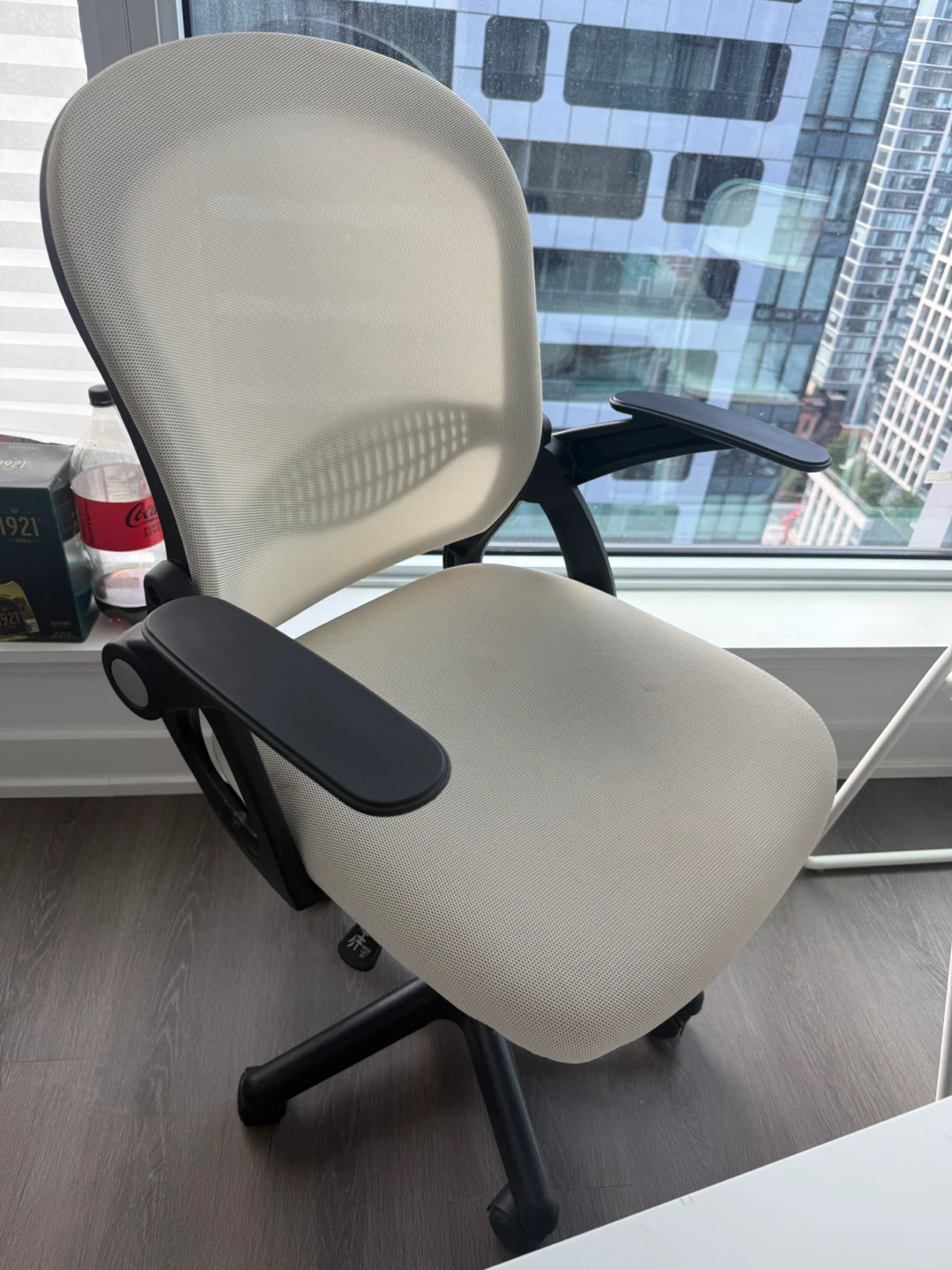 Office Chair - Light Beige - photo 2