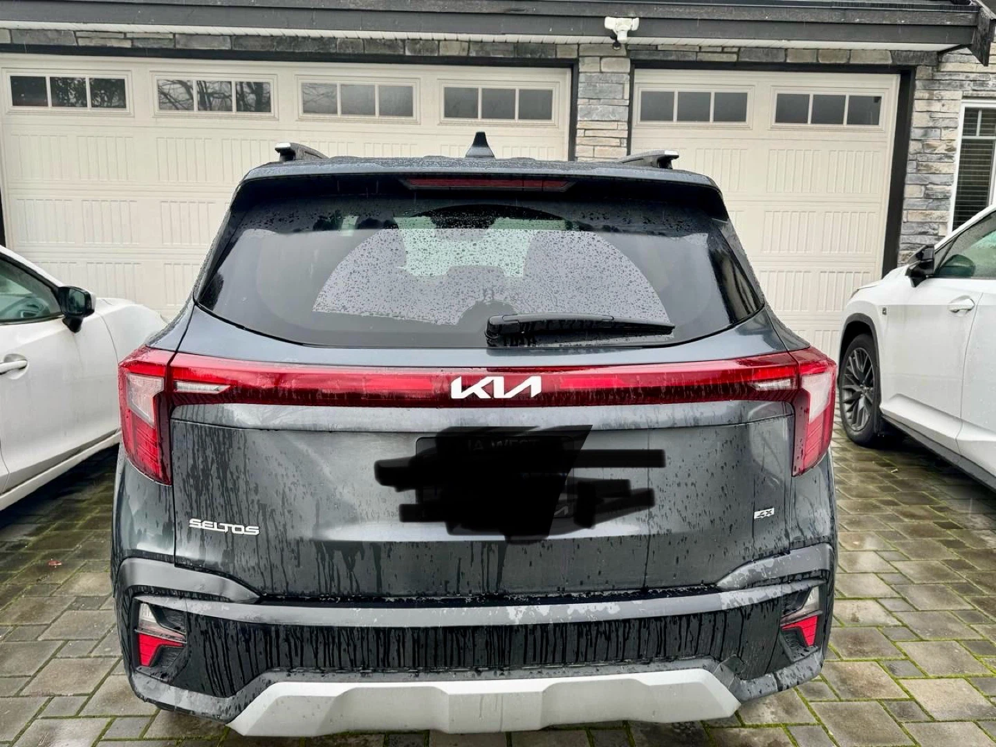 2024 Kia Seltos SX AWD Turbo - photo 2