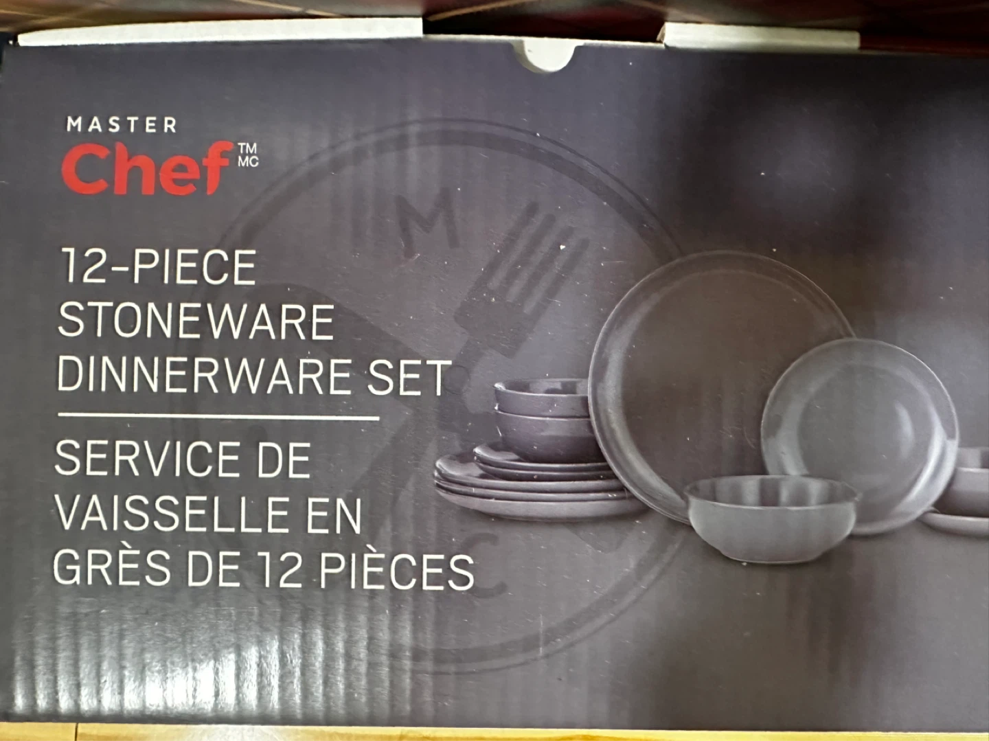Master Chef 12-Piece Stoneware Dinnerware Set