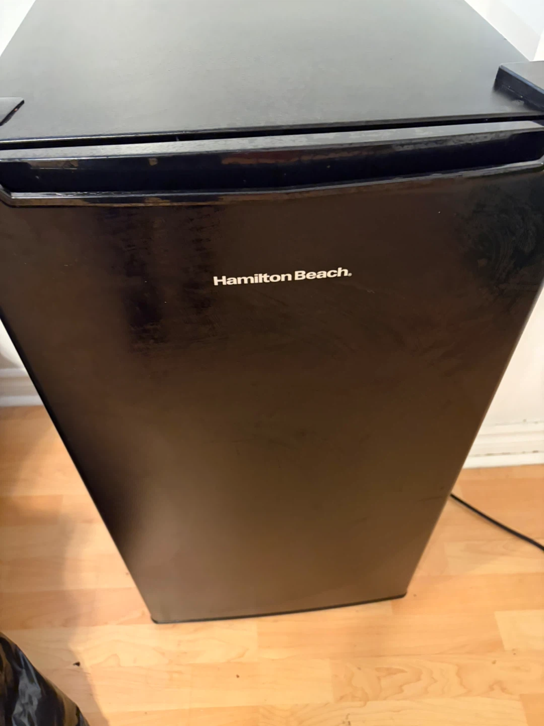 Hamilton Beach Mini Fridge