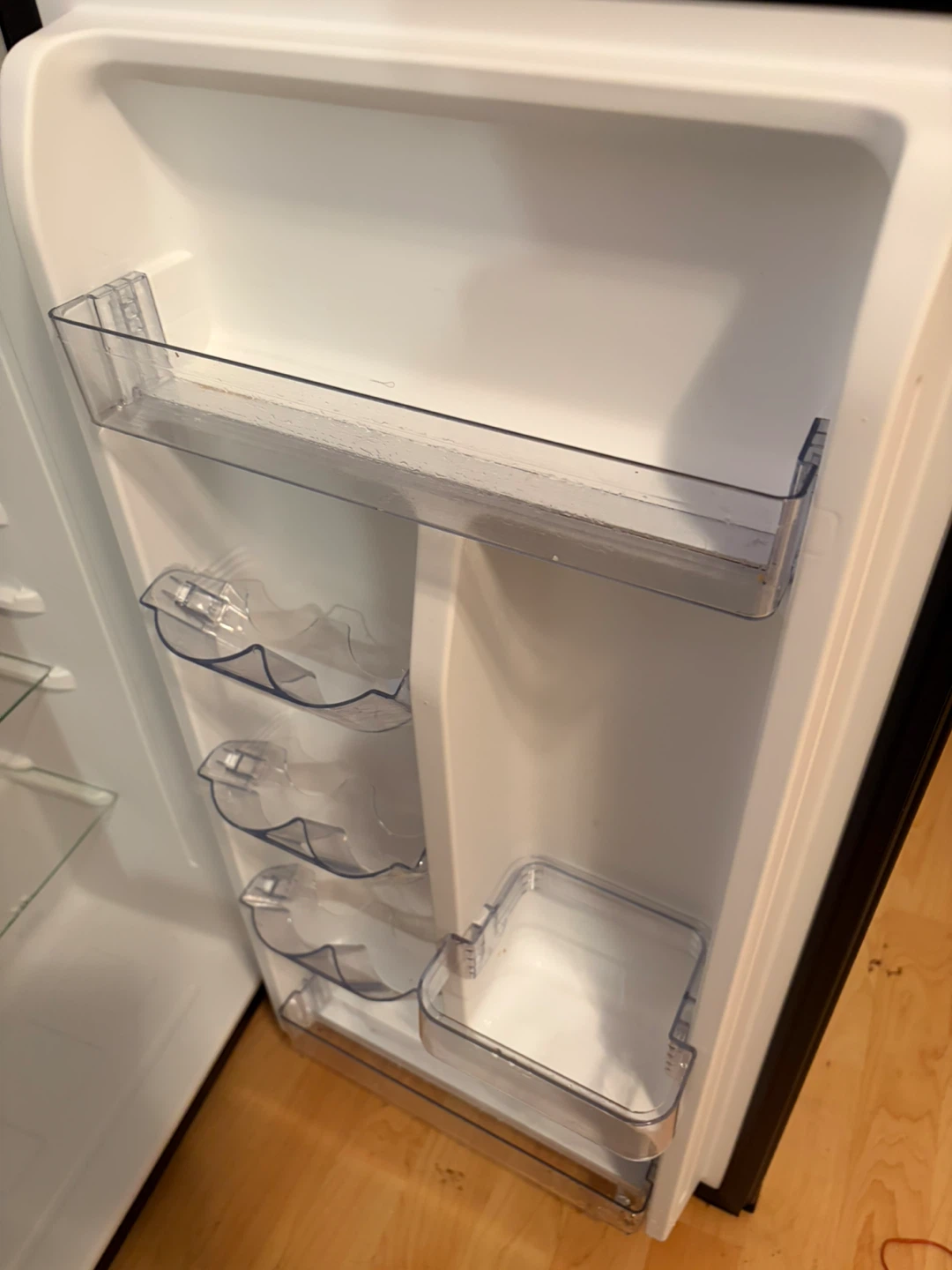 Hamilton Beach Mini Fridge - photo 5