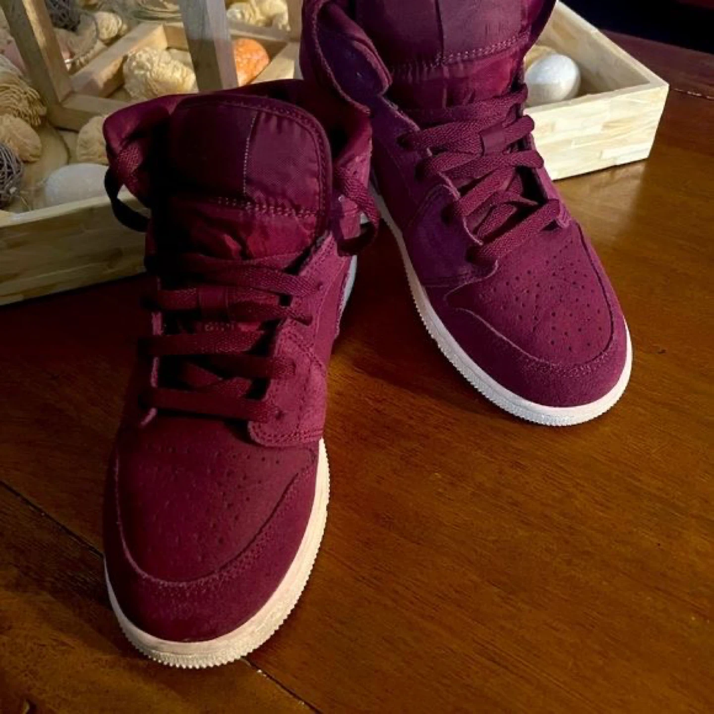 Maroon Airjordans Sneakers - photo 2