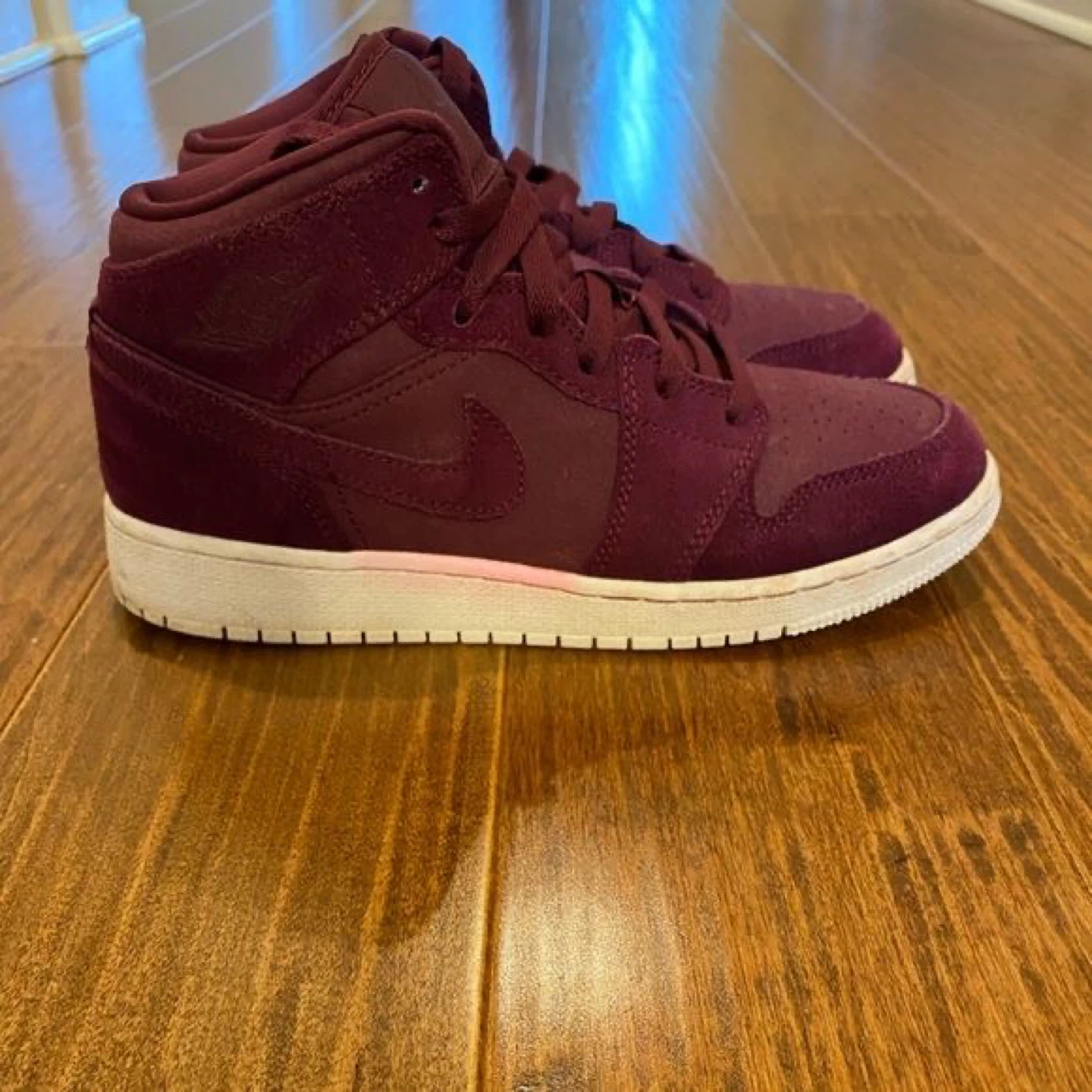 Maroon Airjordans Sneakers