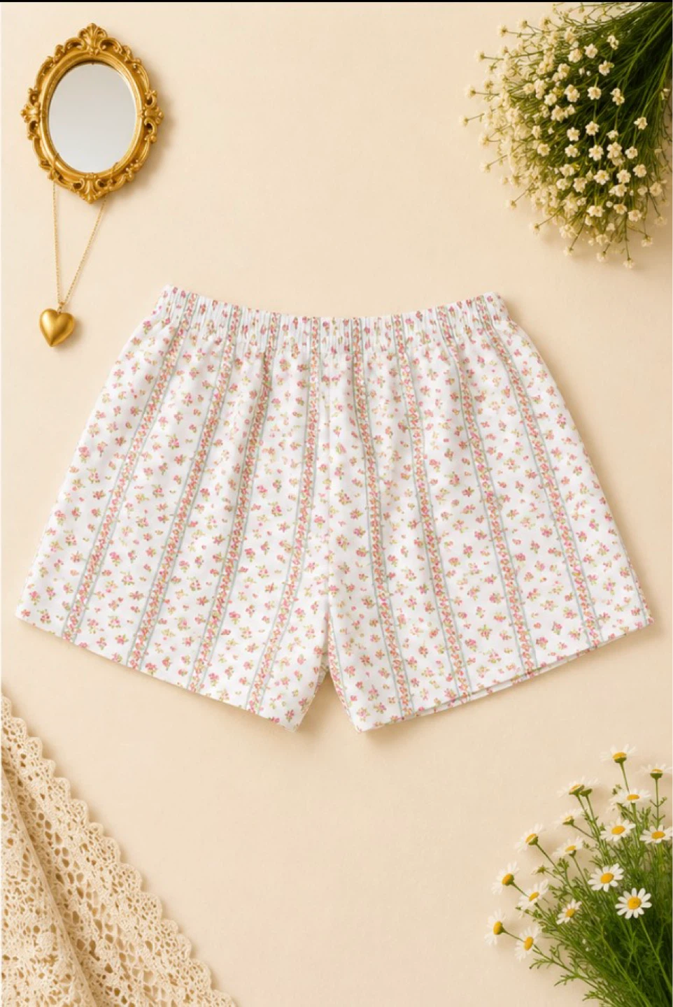 Just Polly New York Floral Shorts – Size Medium