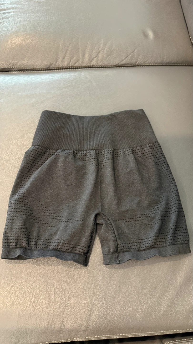 Gymshark Shorts - Grey - photo 2
