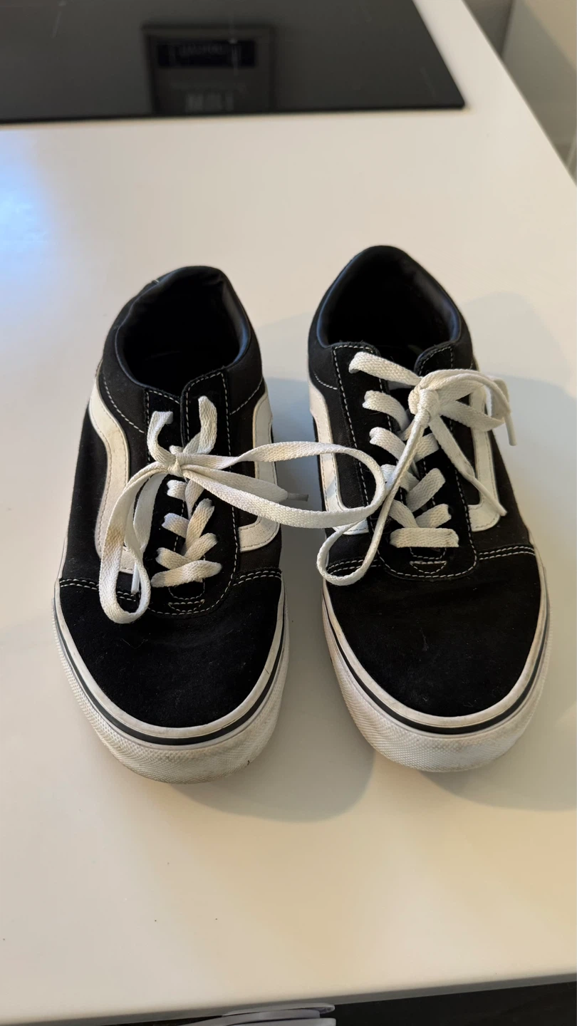 Vans Old Skool Black/White Sneakers