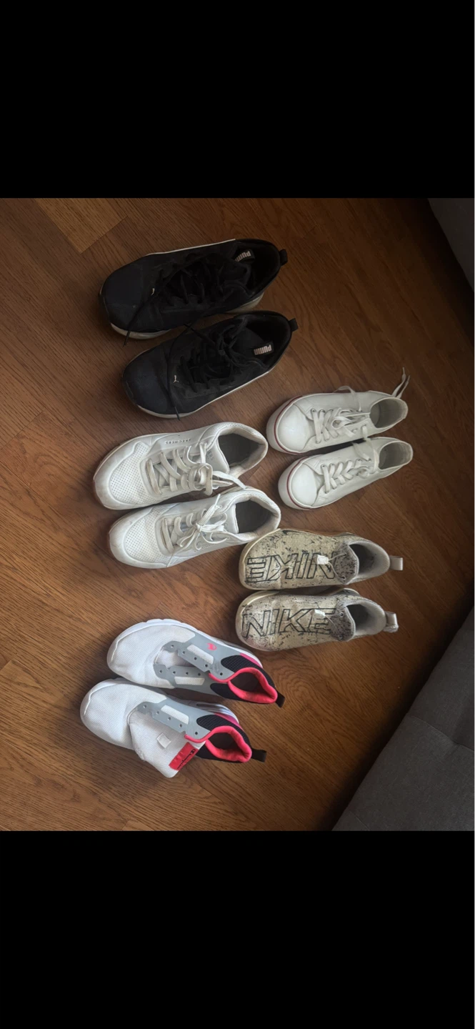 Assorted Used Sneakers ⚽️