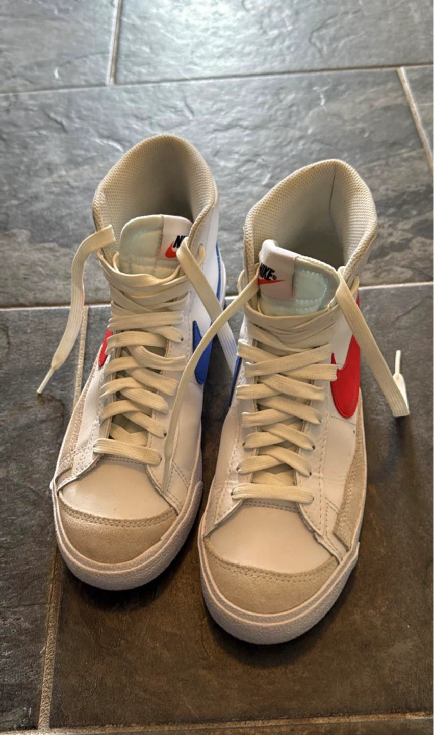 Nike Blazer Mid '77 Vintage High Top Sneakers