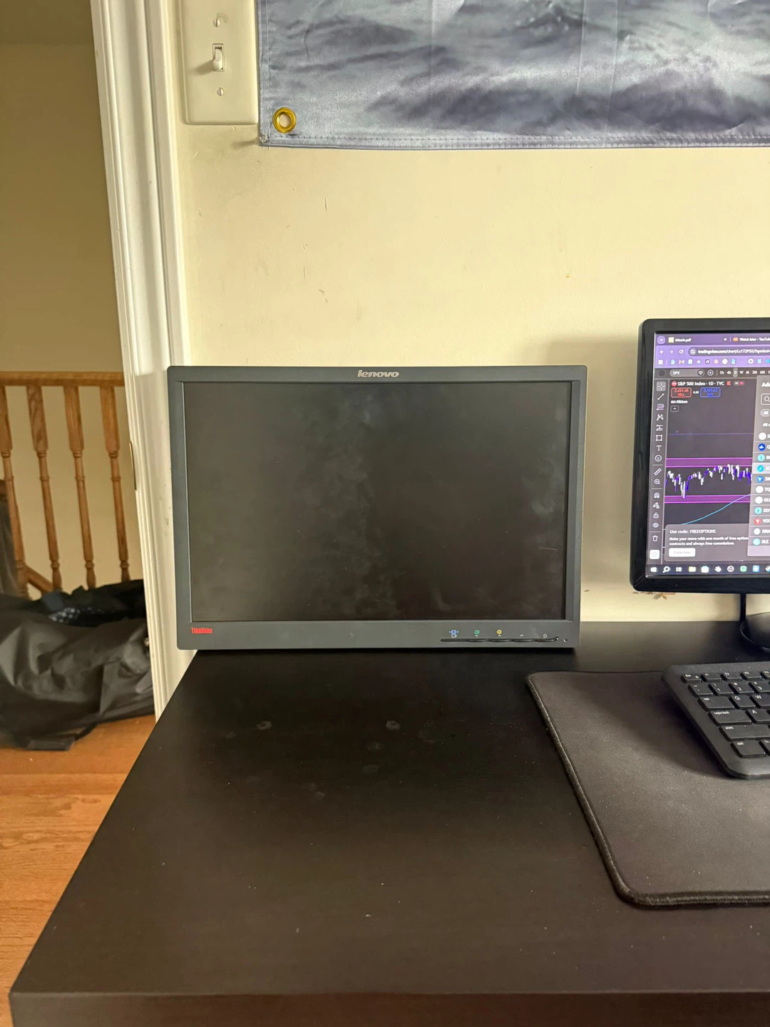 Computer monitors - photo 3
